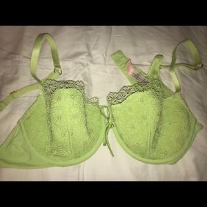 Victoria’s Secret bra
